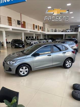CHEVROLET ONIX 1.0 TURBO FLEX AUTOMÁTICO CHEVROLET ONIX 1.0 TURBO FLEX AUTOMÁTICO